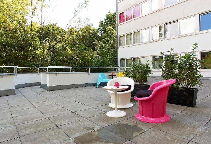 Apartmenthouse Berlin Am Görlitzer Park