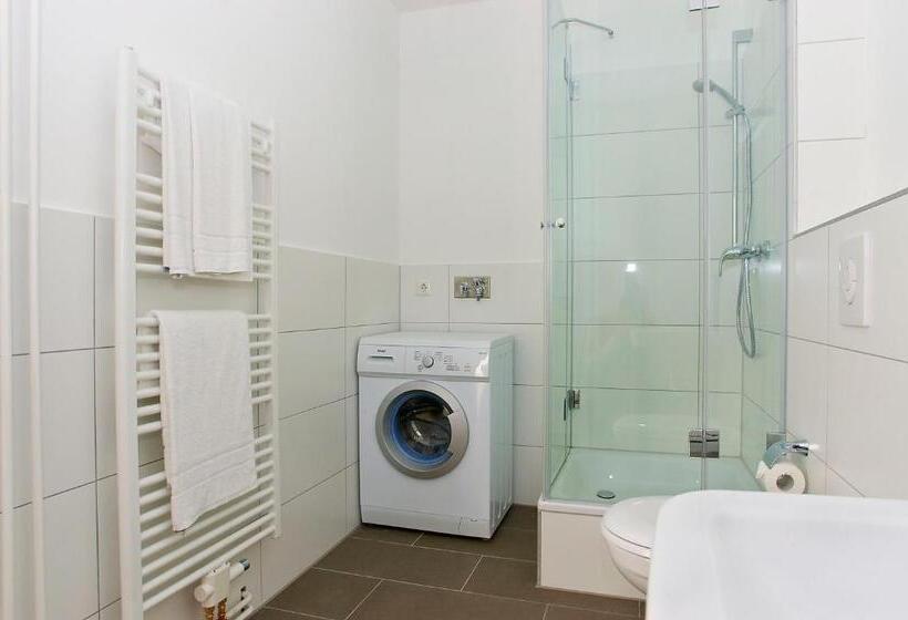 Apartmenthouse Berlin Am Görlitzer Park