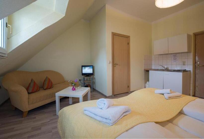 Bed and Breakfast Knöpel