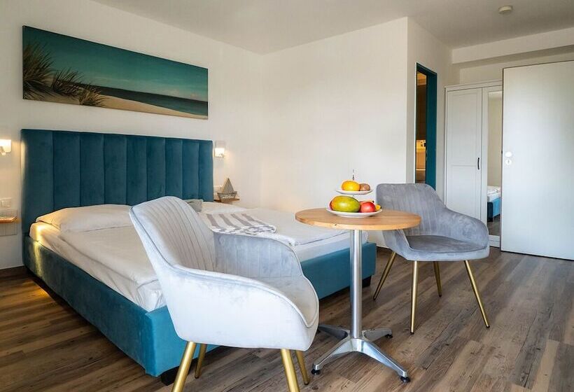 Bed and Breakfast Meerblau