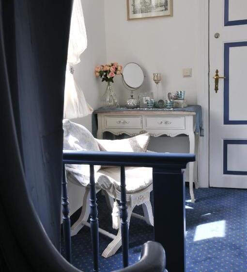 住宿加早餐  Pension Altstadt Mönch In Top Lage Preis Inclusive 5 Prozent Bettensteuer Und Frühstück