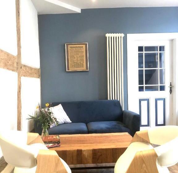 住宿加早餐  Pension Altstadt Mönch In Top Lage Preis Inclusive 5 Prozent Bettensteuer Und Frühstück