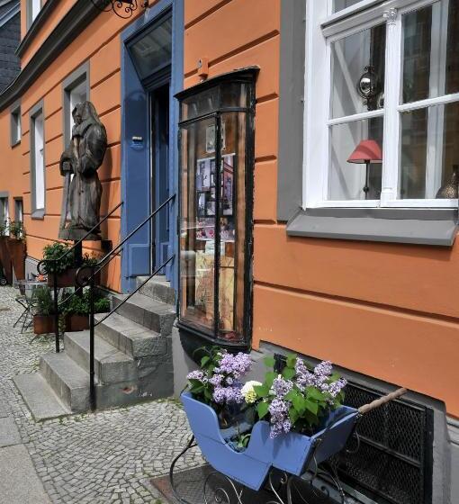 住宿加早餐  Pension Altstadt Mönch In Top Lage Preis Inclusive 5 Prozent Bettensteuer Und Frühstück