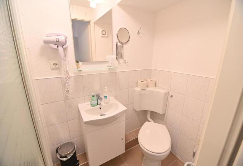 민박 Pension Am Schloss