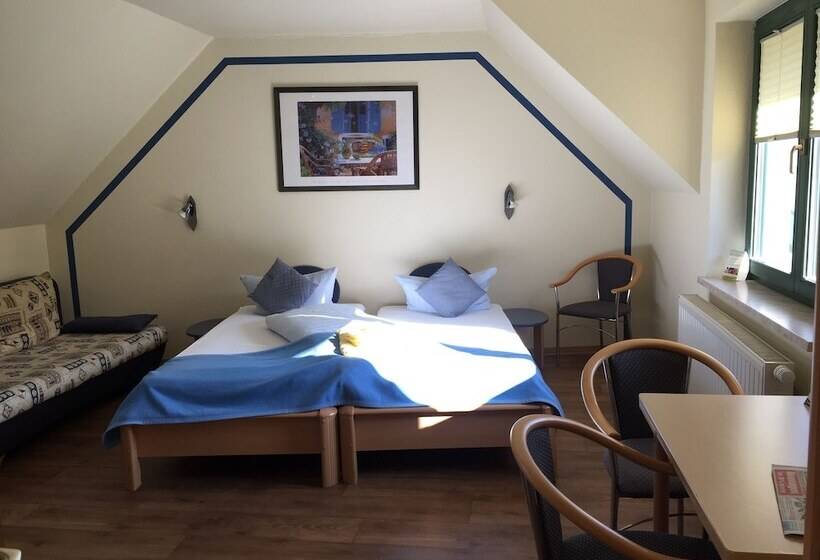 تختخواب و صبحانه Pension Mandy   Adults Only