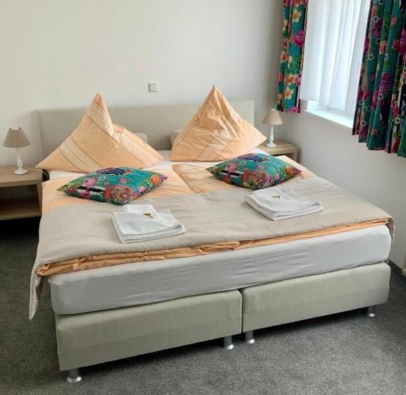 Bluhm S Hotel & Restaurant Am Markt