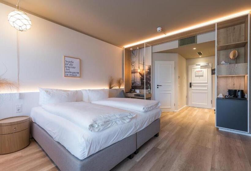 Hafenhotel Zu Putbus