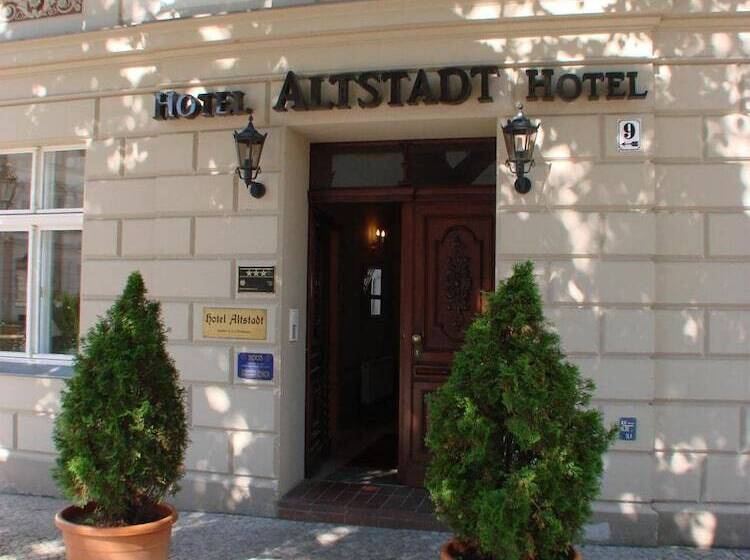 هتل Altstadt