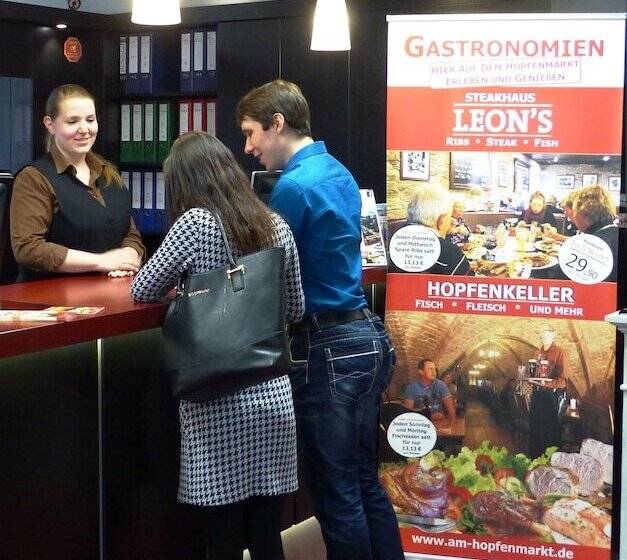 ホテル Am Hopfenmarkt