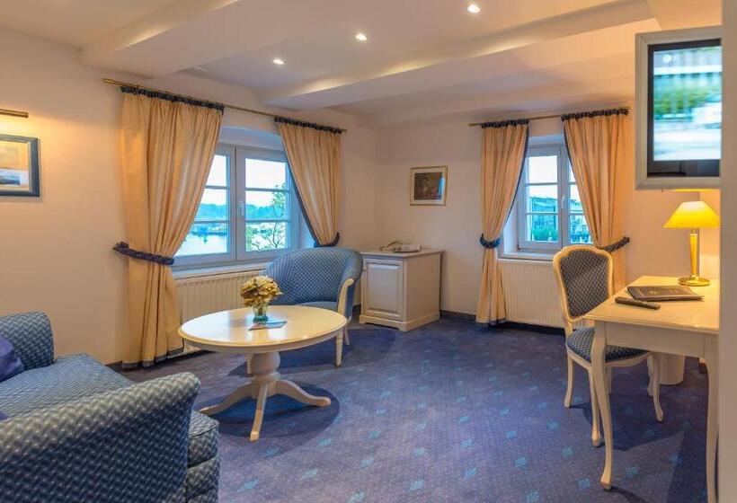 호텔 Am Yachthafen