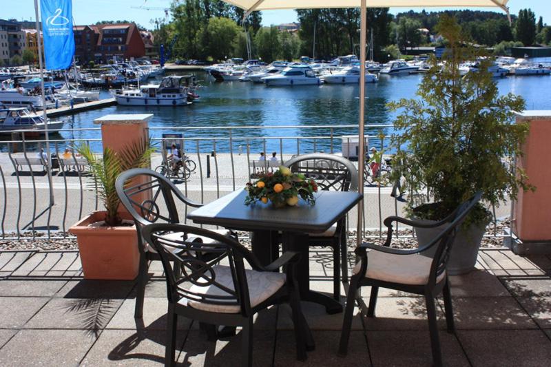 호텔 Am Yachthafen