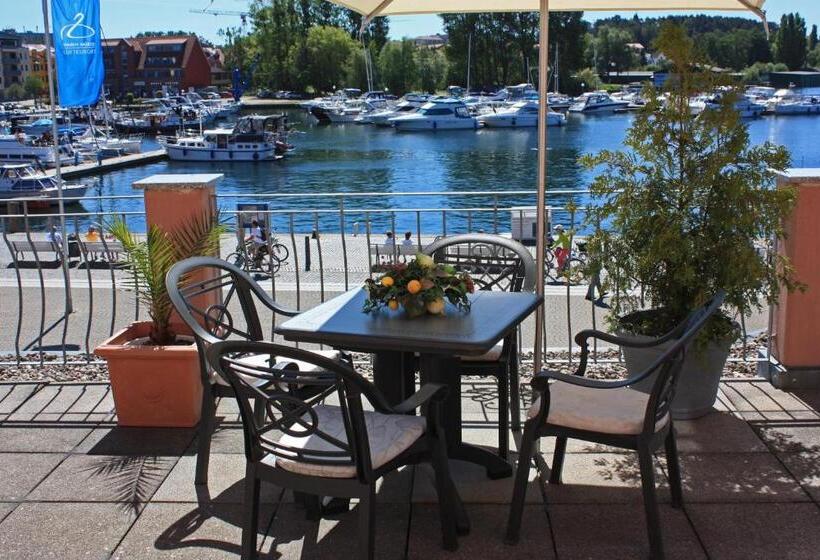 호텔 Am Yachthafen