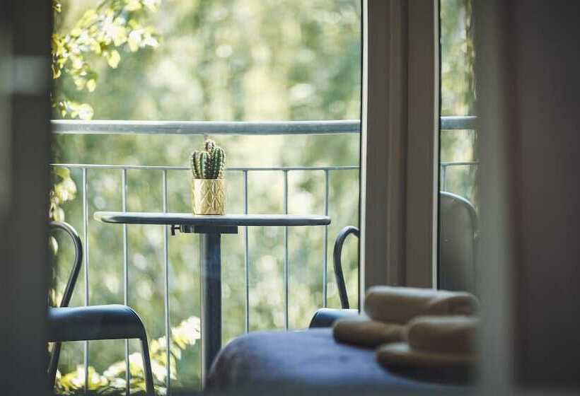 هتل Ambiente Berlin City