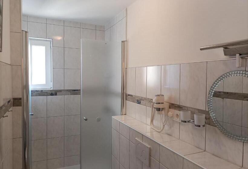 호텔 An Der Karlstadt