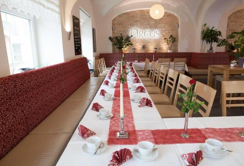 호텔 Arcus