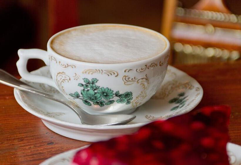 ホテル Cafe Frida