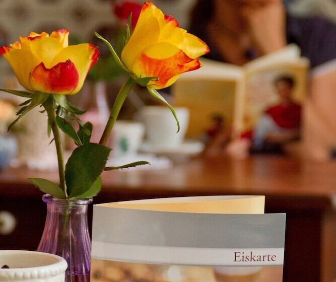 ホテル Cafe Frida