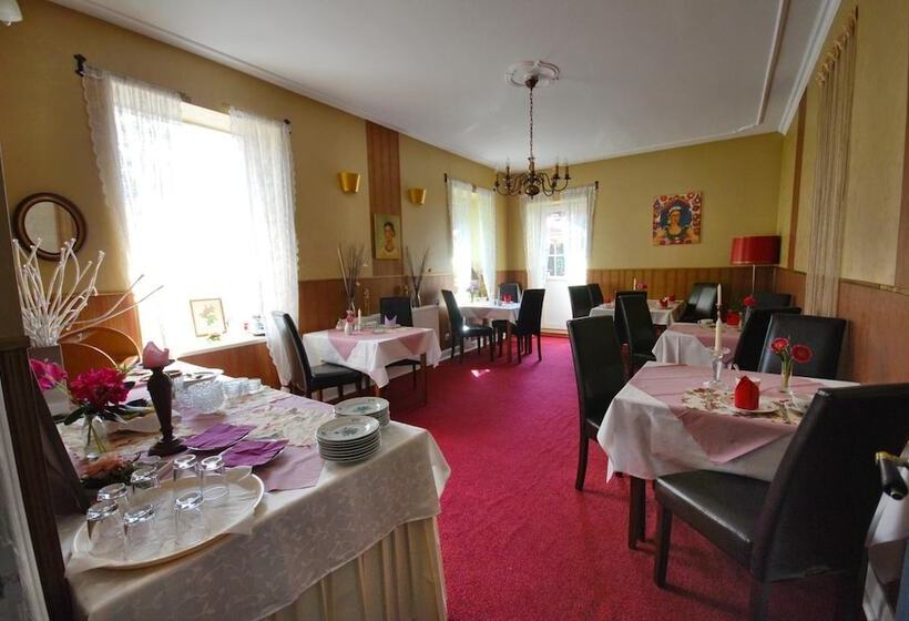 ホテル Cafe Frida