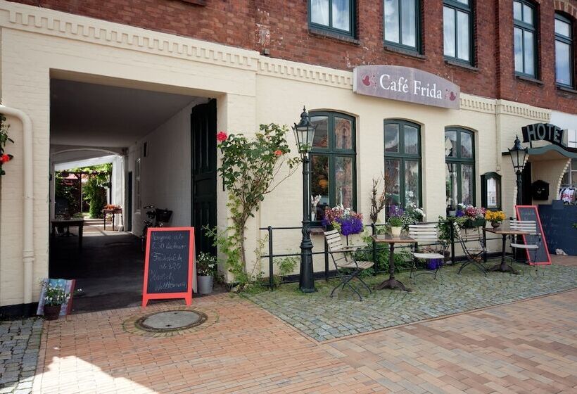 ホテル Cafe Frida