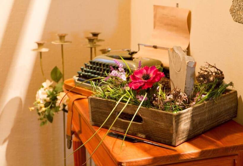 ホテル Cafe Frida