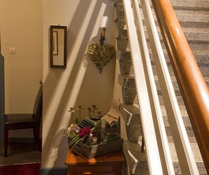 ホテル Cafe Frida