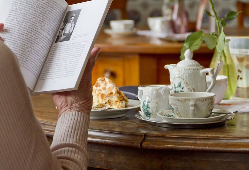 ホテル Cafe Frida