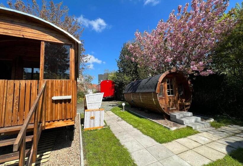 Отель Columbus Und Glamping