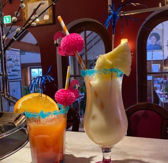 Отель Columbus Und Glamping