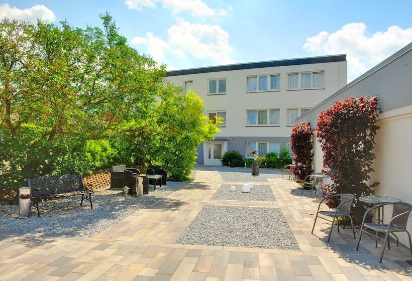 Отель Herrenhof