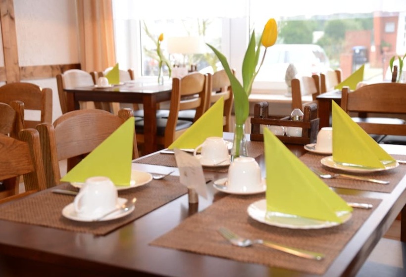 Отель Herrenhof