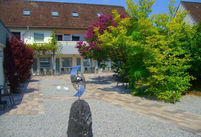 Отель Herrenhof