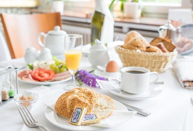 酒店 Holsteiner Hof   Timmendorfer Strand