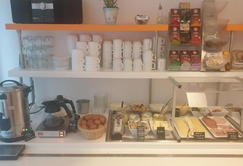 Отель Ibis Budget Berlin Ost