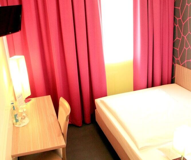 酒店 Madeleine Bio