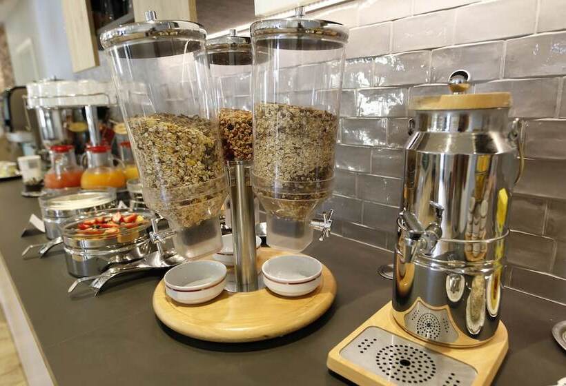 ホテル Markischer Hof