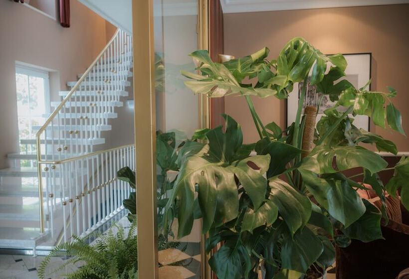 Отель Nook X Seepalais Boutique