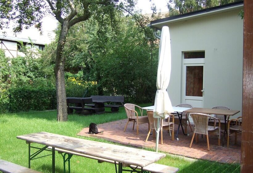 هتل Pension Unicat