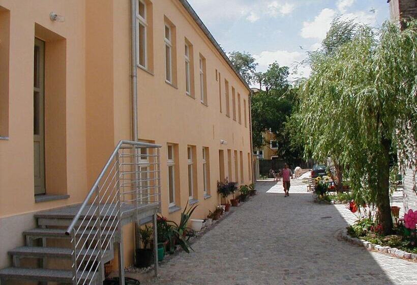 هتل Pension Unicat