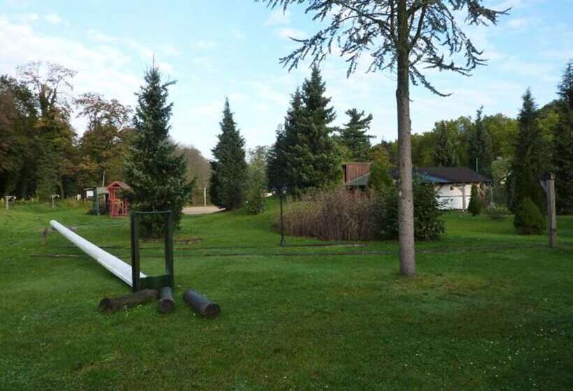 Отель Restaurant Am Berg