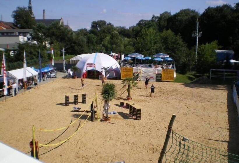 Отель Restaurant Am Berg