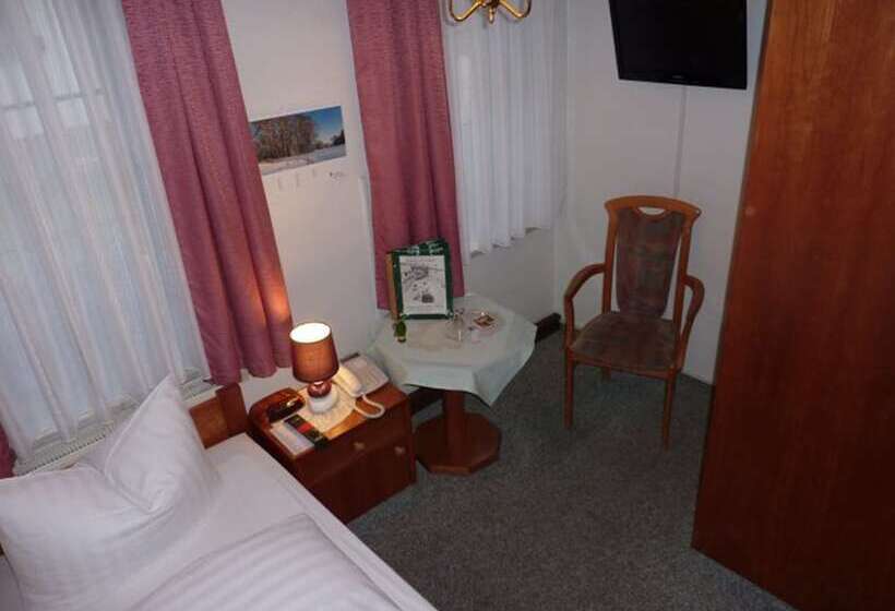 Отель Restaurant Am Berg