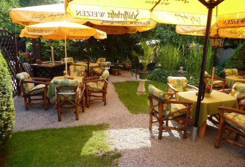 Отель Restaurant Am Berg