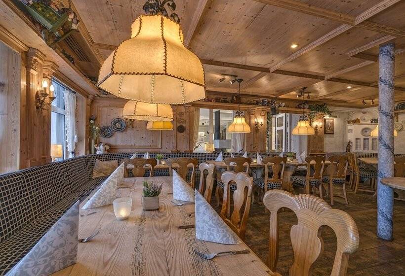 בית מלון כפרי Restaurant Burgklause