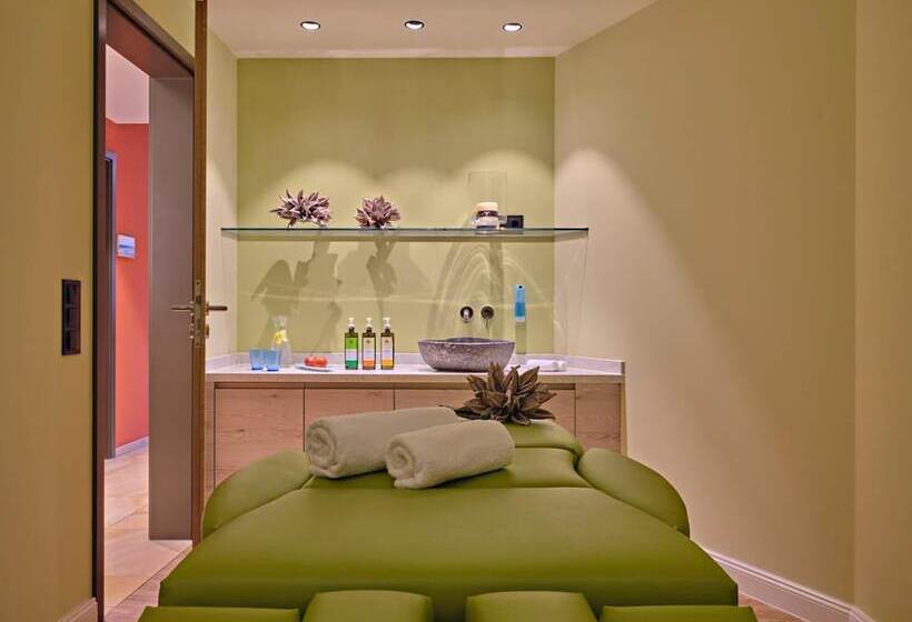 בית מלון כפרי Restaurant Burgklause