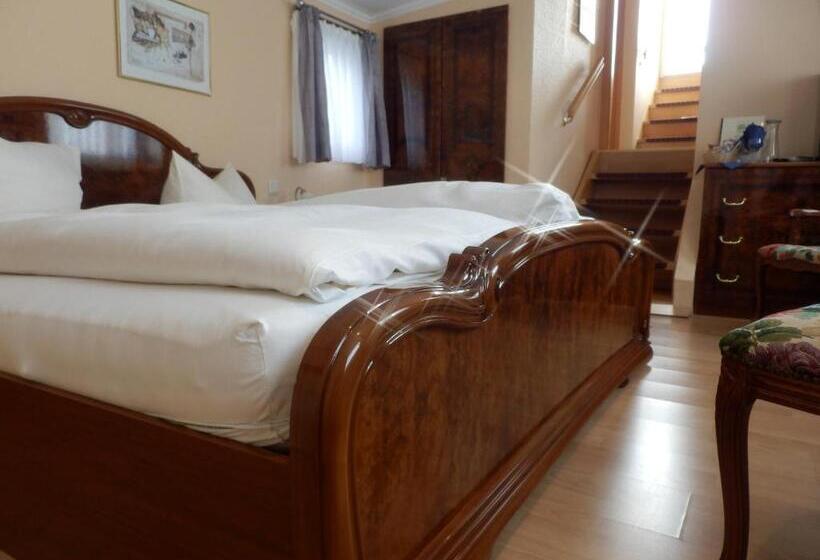 هتل Schiff Perle Bremen