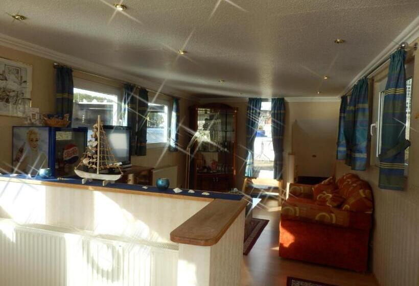 هتل Schiff Perle Bremen