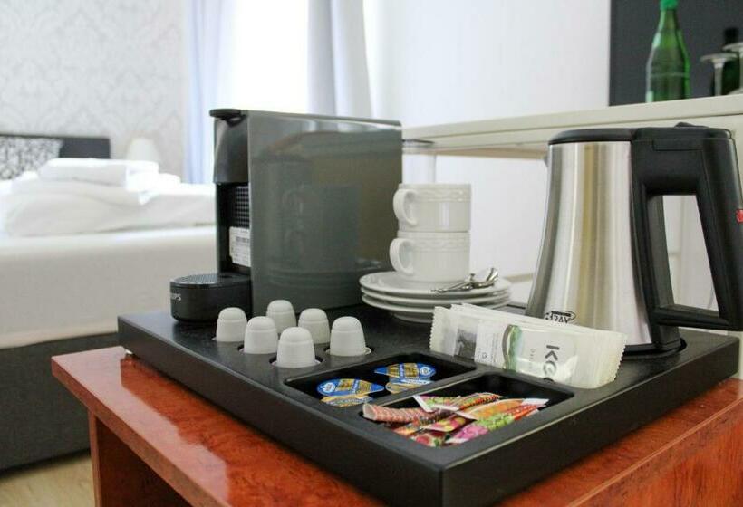 Отель Schloss Münchweiler