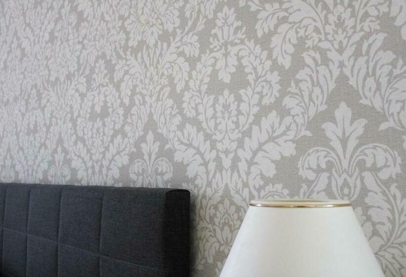 Отель Schloss Münchweiler