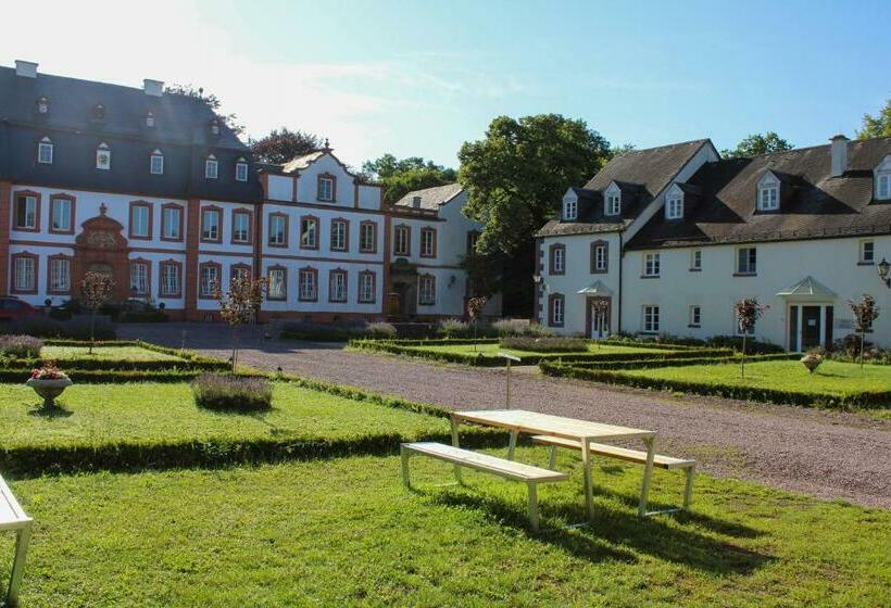 Отель Schloss Münchweiler