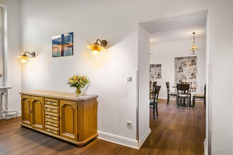 Signature Hotel Astoria